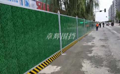 如何對長時間未清洗的pvc圍擋進(jìn)行徹底清洗？（處理污垢積累導(dǎo)致的難以清洗）